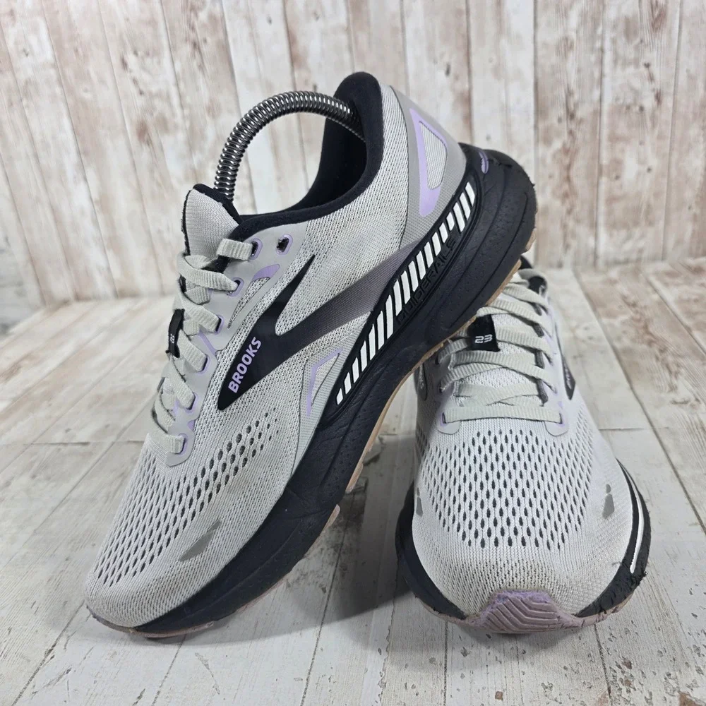 Brooks Adrenaline GTS 23 Womens 9 Wide Grey Lavender Running Shoes